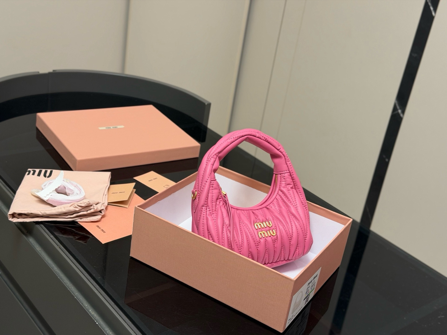 Miu Miu Sac Femme 22×11 cm